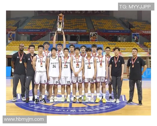 北京篮球队荣登篮球战术排行榜第一名的背后故事与分析 北京篮球队荣登篮球战术排行榜第一名的背后故事与分析