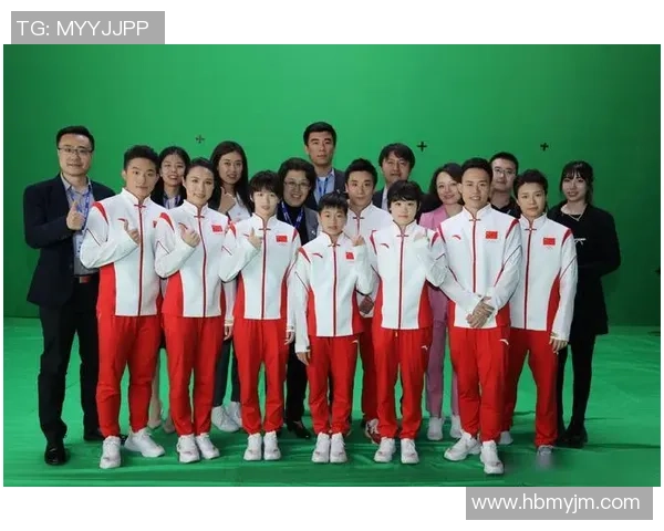 52位足球明星同框合影展现绿茵传奇瞬间与友谊的力量