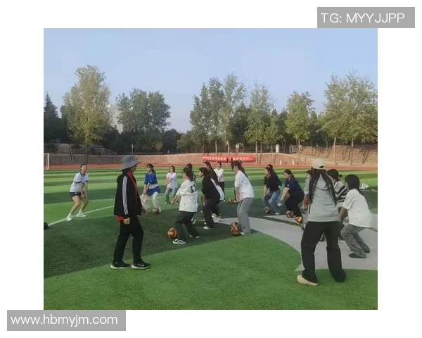 重庆排球队团队协作的创新与变革引发热议探讨排球运动新发展 重庆排球队团队协作的创新与变革引发热议探讨排球运动新发展